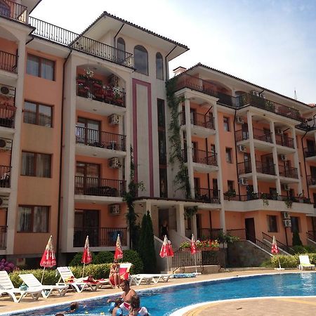 פרימורסקו Gardenia Apartments מראה חיצוני תמונה